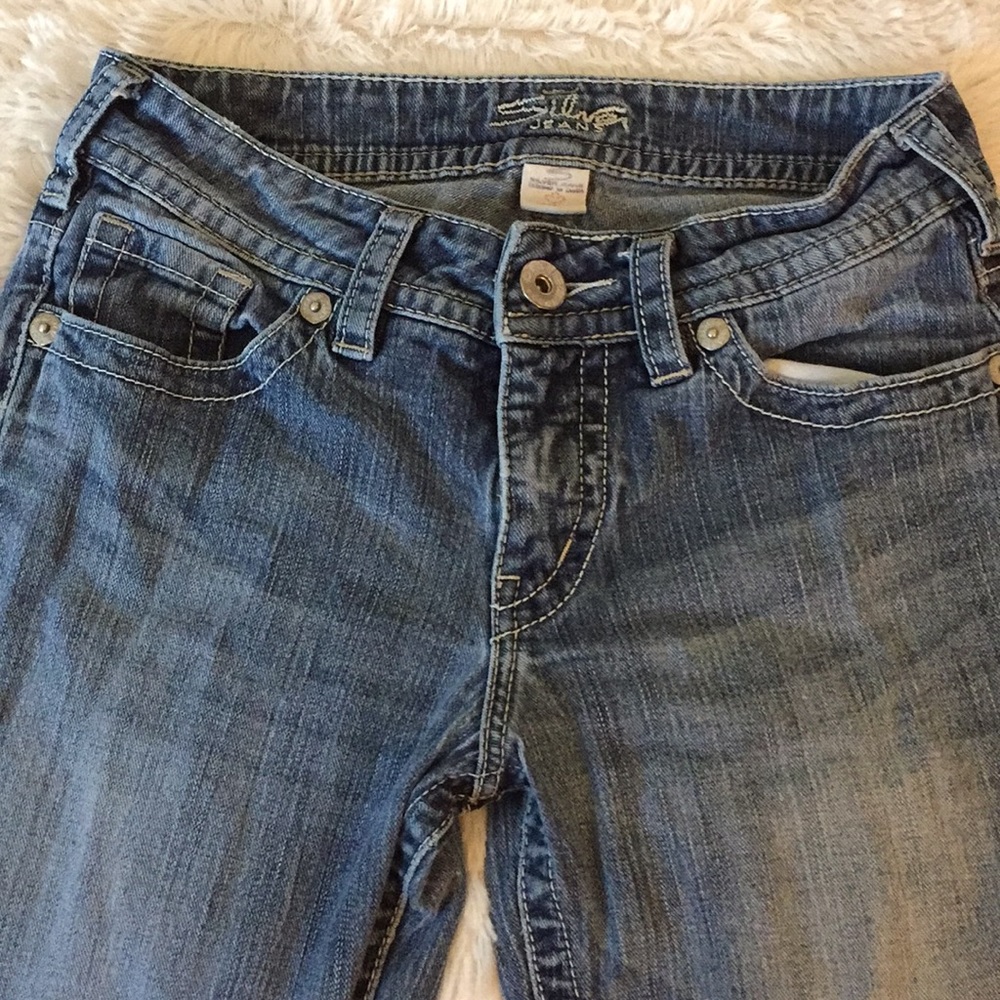 Silver Jeans 27x34 some wear and tear see pics
